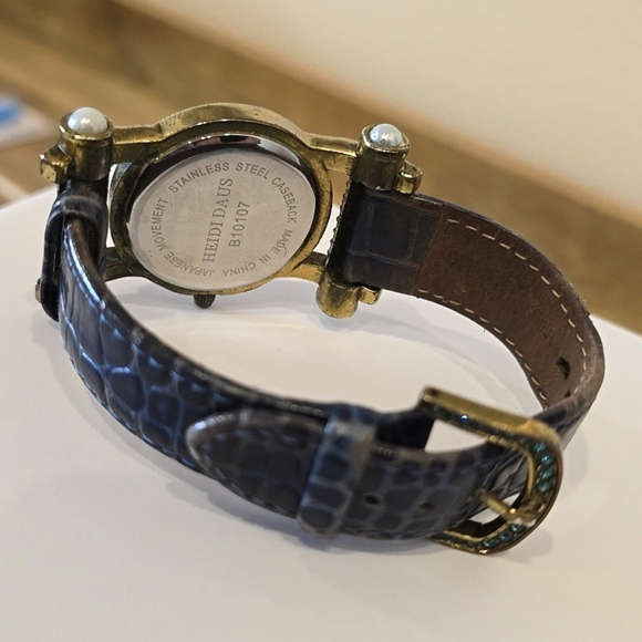 🍃 Heidi Duas women's watch - Picture 4 of 5